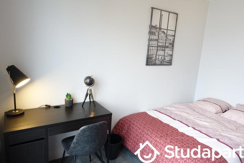 Chambre - 10 m² - 1 pièce