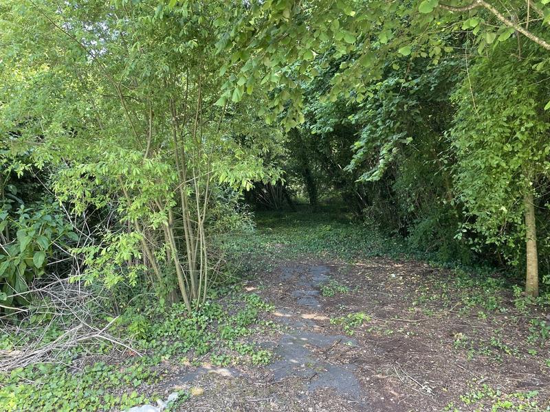 Maison - 1 500 m² - 7 pièces