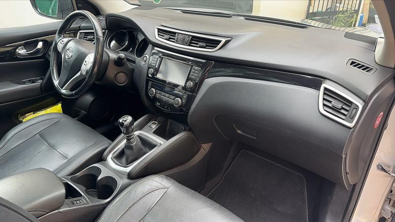 Nissan Qashqai II 1.2 Dig-T 115 Tekna
