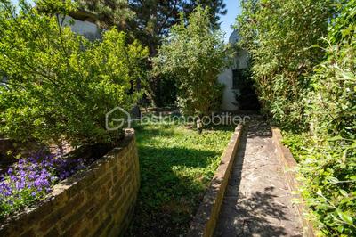 Maison - 193 m² - 8 pièces