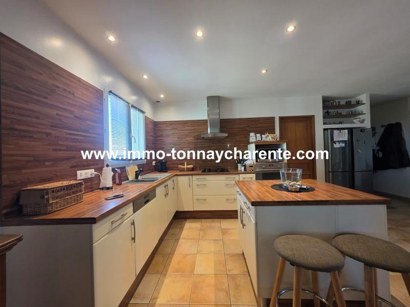 Maison - 158 m² - 7 pièces