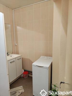 Chambre - 9 m² - 1 pièce