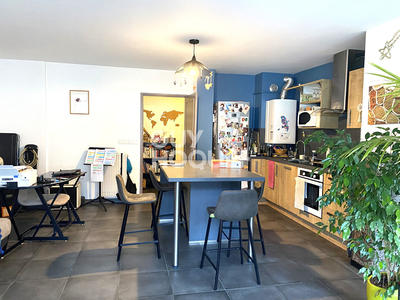 Appartement - 83 m² - 4 pièces