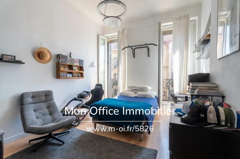 Appartement - 125 m² - 5 pièces