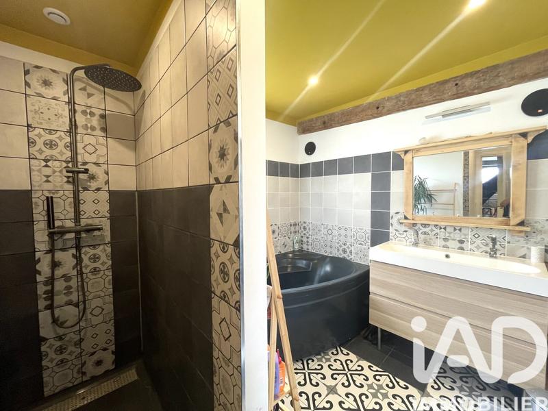 Maison - 174 m² - 8 pièces