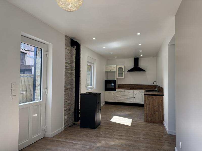 Maison - 90 m² - 4 pièces