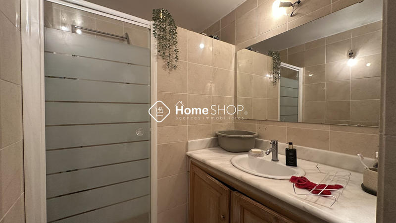 Appartement - 95 m² - 5 pièces