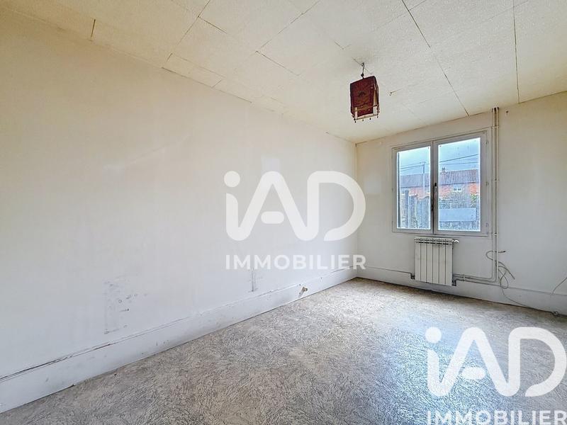 Maison - 99 m² - 5 pièces