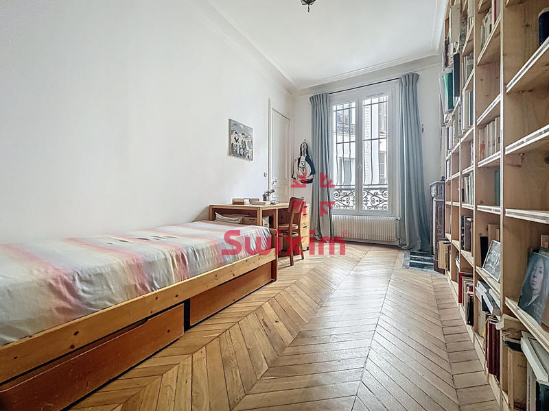 Chambre - 103 m² - 6 pièces