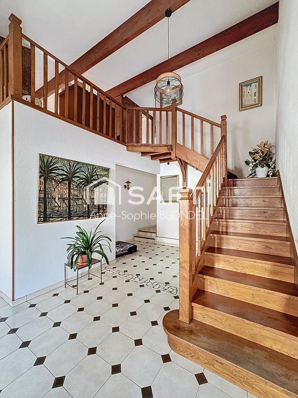 Maison - 200 m² - 5 pièces