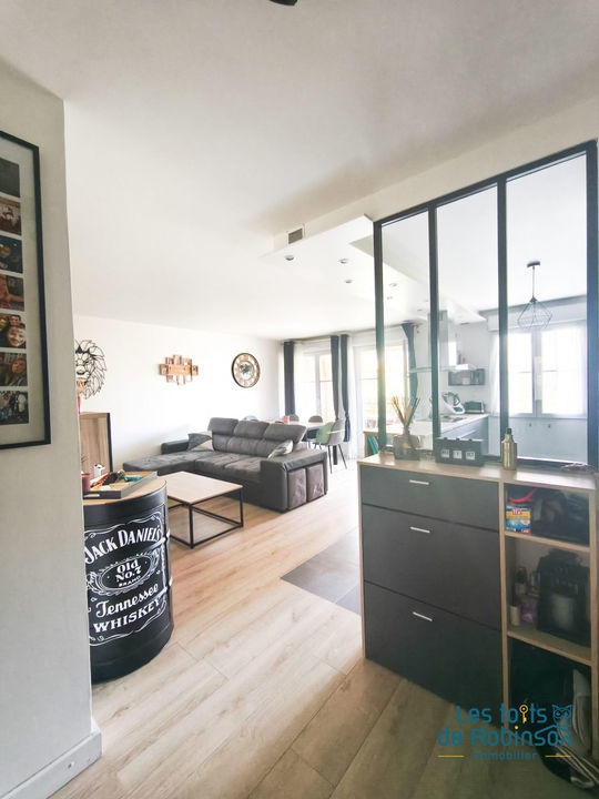 Appartement - 64 m² - 3 pièces