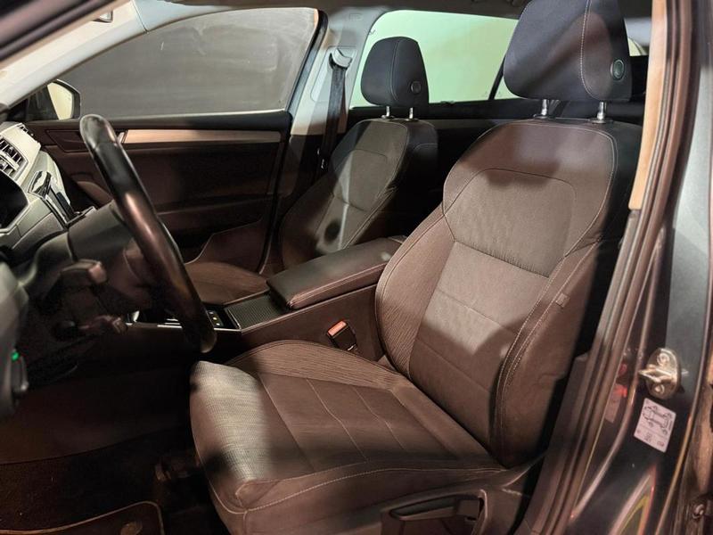 Skoda Superb III Combi 1.6 Tdi 16v 120 cv Apple CarPlay, Caméra de recul, Régulateur vitesse