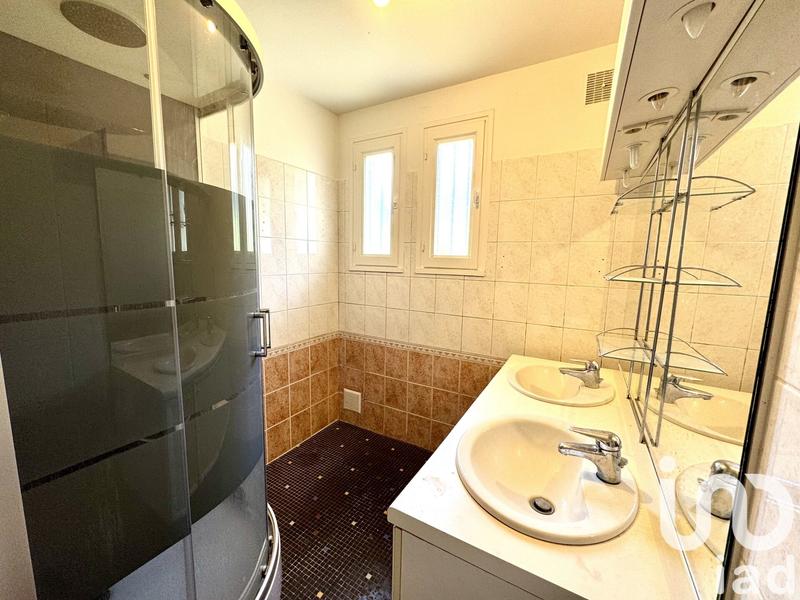 Maison - 140 m² - 8 pièces