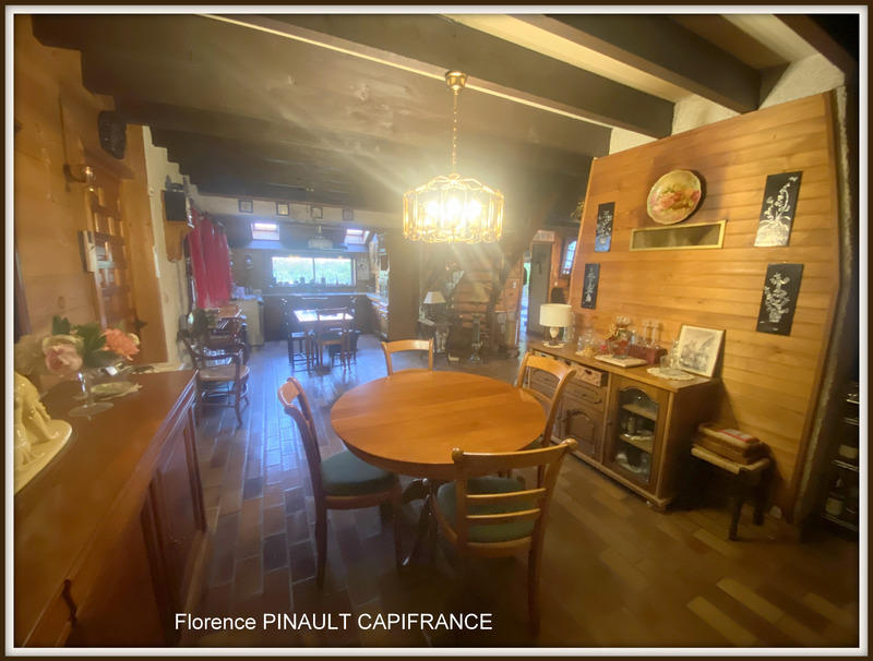 Maison - 132 m² - 8 pièces