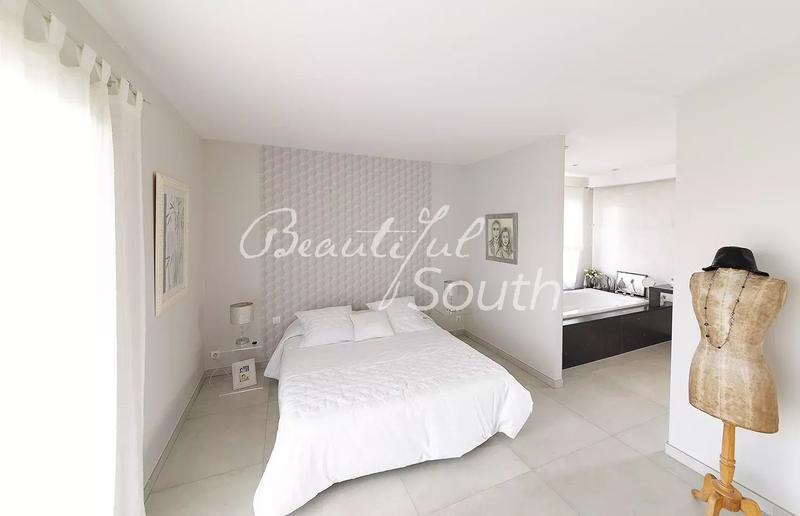 Maison - 279 m² - 6 pièces