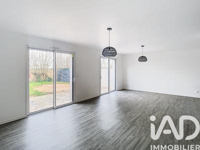 Maison - 95 m² - 4 pièces