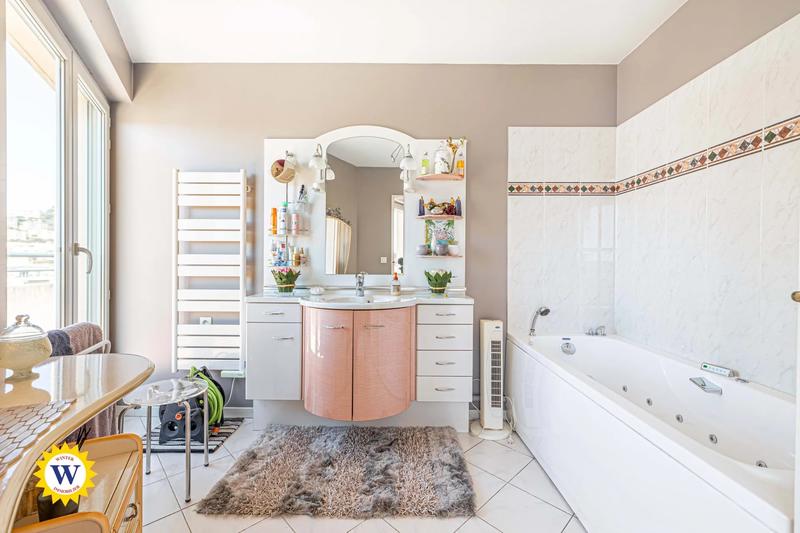 Appartement - 60 m² - 3 pièces