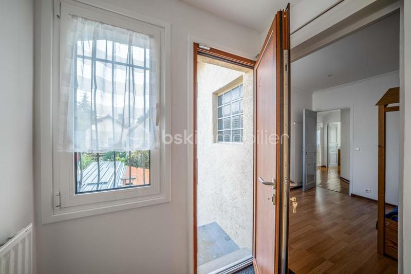 Pavillon - 90 m² - 5 pièces