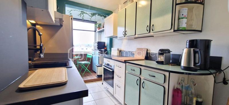 Appartement - 85 m² - 5 pièces