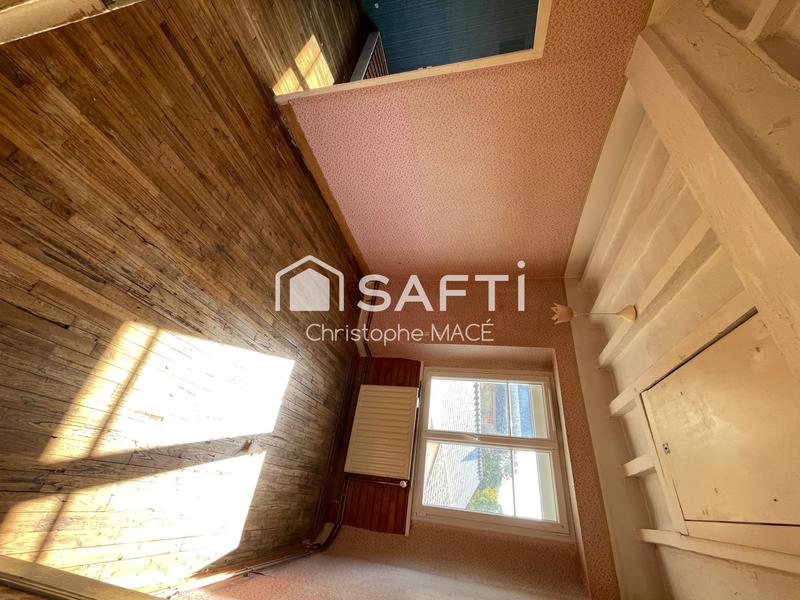 Maison - 94 m² - 5 pièces