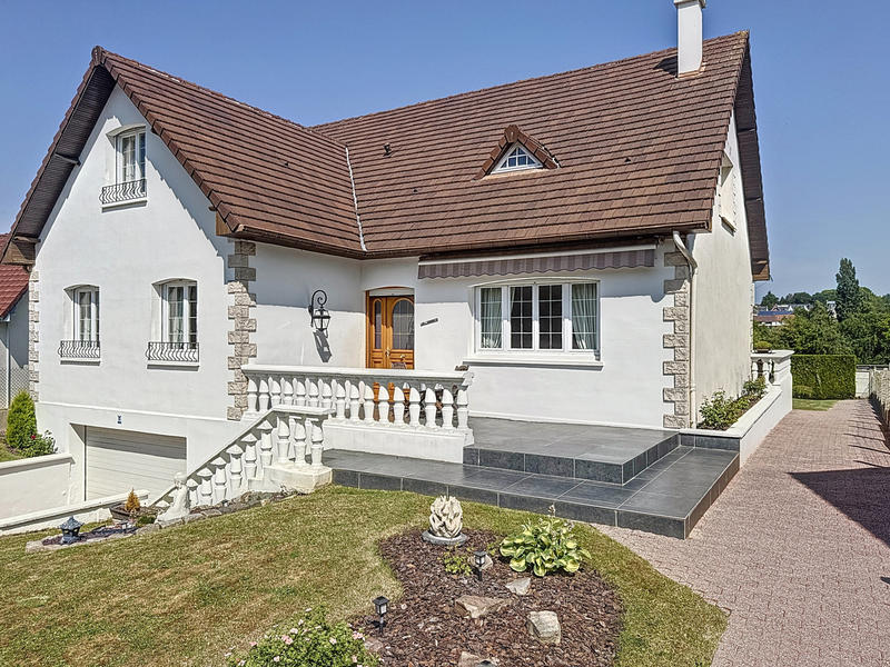 Maison - 164 m² - 7 pièces