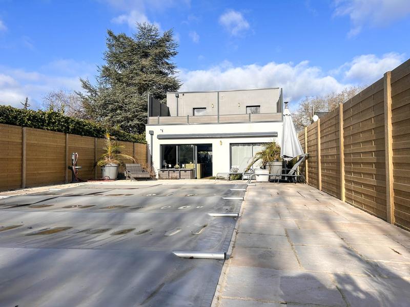 Maison contemporaine - 155 m² - 6 pièces