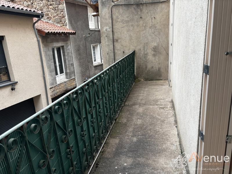 Appartement - 81 m² - 5 pièces