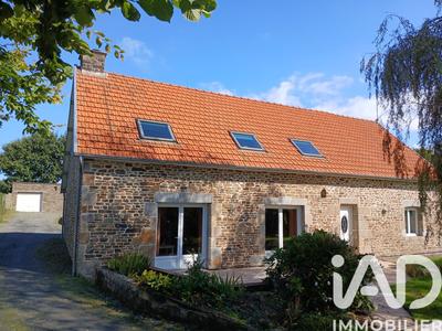 Maison - 240 m² - 8 pièces