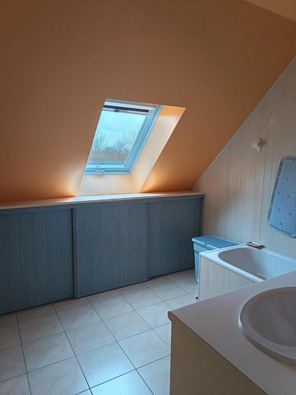 Maison - 143 m² - 9 pièces