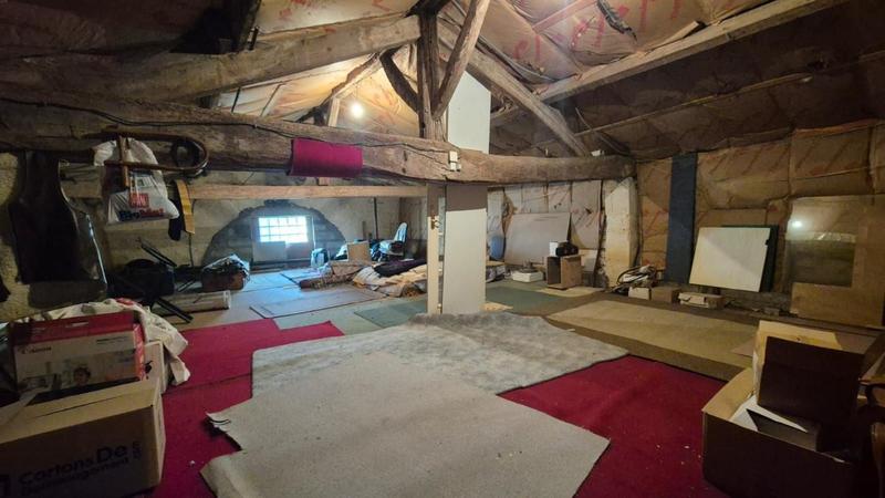 Maison - 239 m² - 8 pièces