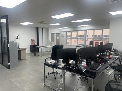 Bureau - 126 m² - 4 pièces