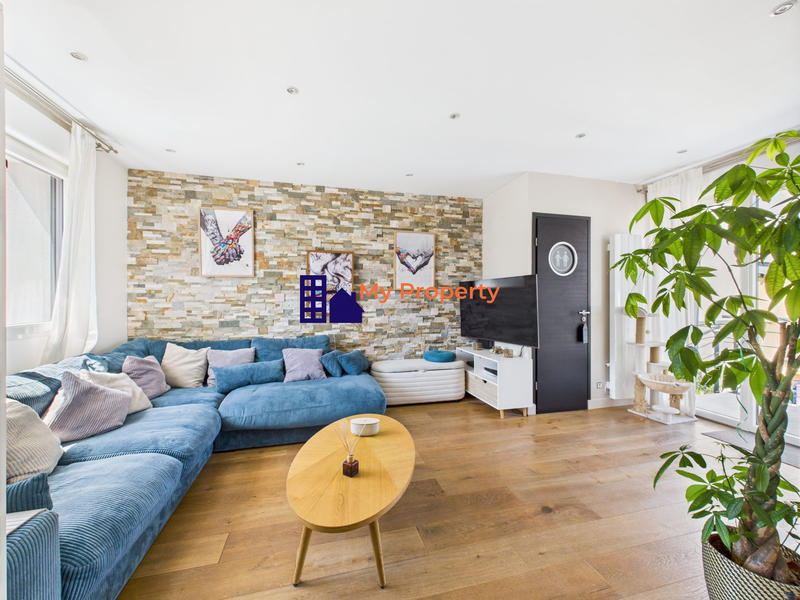 Maison - 147 m² - 10 pièces