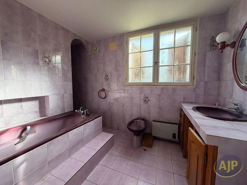 Maison - 123 m² - 4 pièces