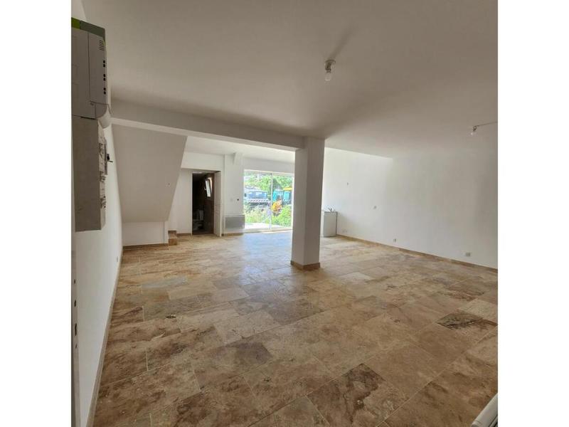 Appartement - 80 m² - 3 pièces