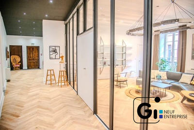 Bureau - 290 m² - 8 pièces