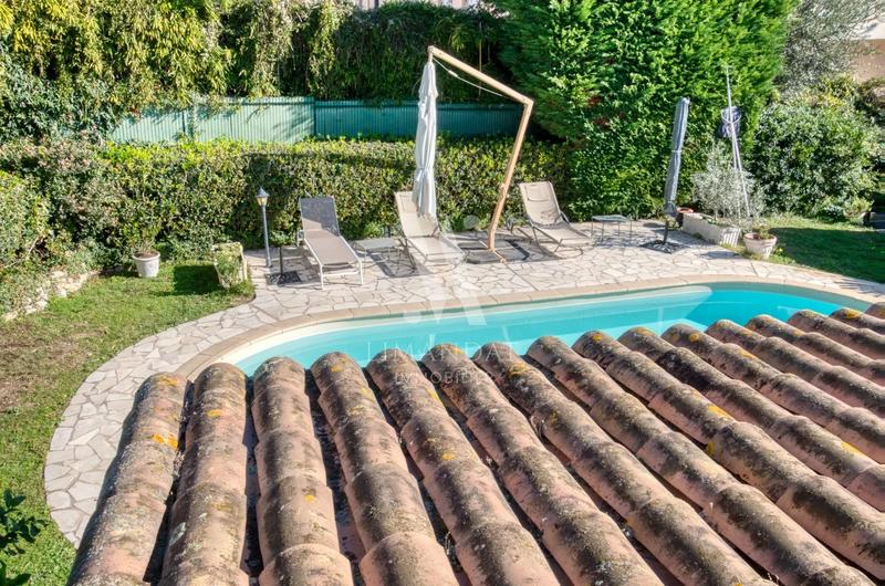 Appartement - 142 m² - 6 pièces