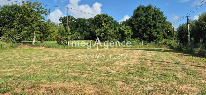 Terrain constructible - 779 m²