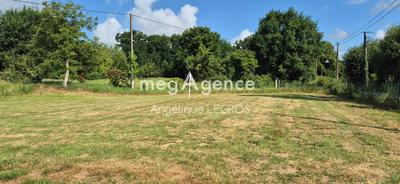 Terrain constructible - 779 m²