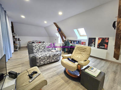 Maison - 183 m² - 10 pièces