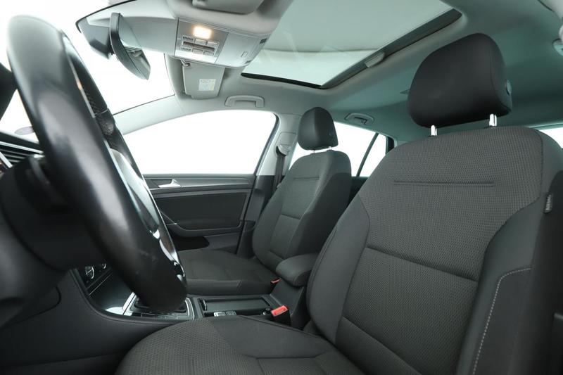 Volkswagen Golf VII 1.4 Tsi BlueMotion Tech Confortline Dsg7 5p 125 ch