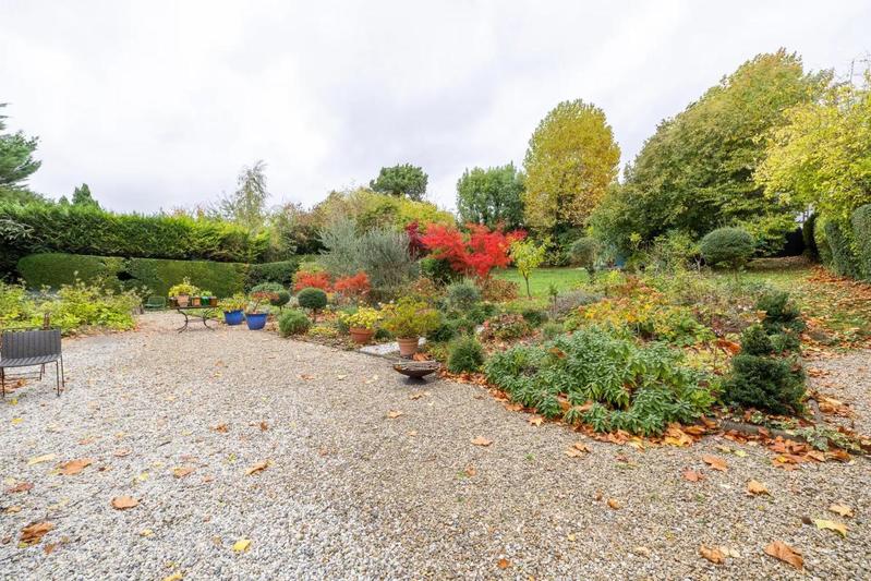 Studio - 185 m² - 5 pièces