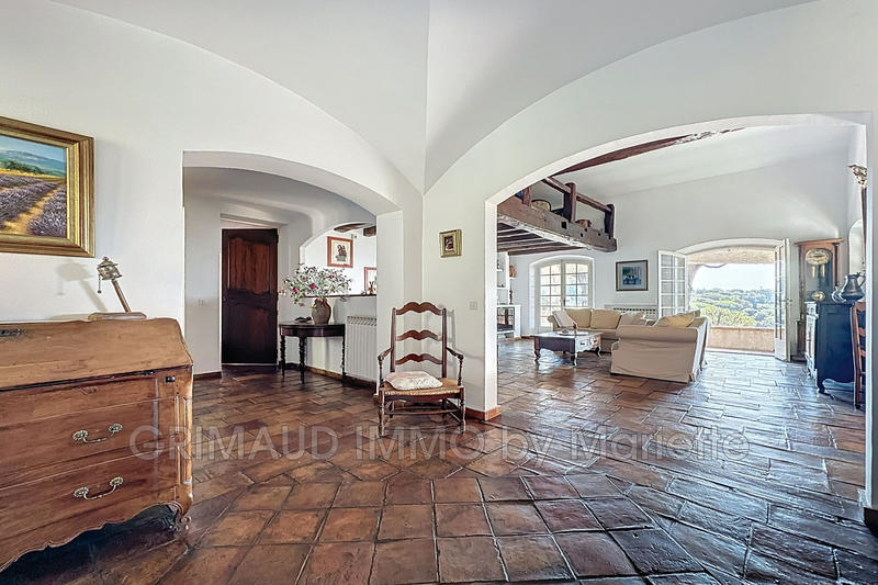 Maison - 308 m² - 11 pièces