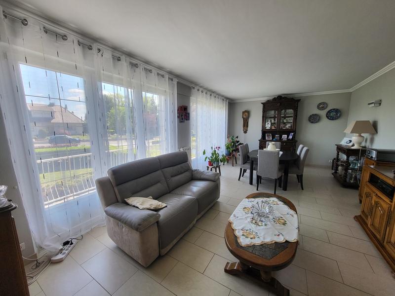 Maison - 98 m² - 5 pièces