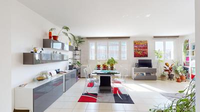 Appartement - 75 m² - 3 pièces