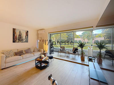 Appartement - 93 m² - 5 pièces