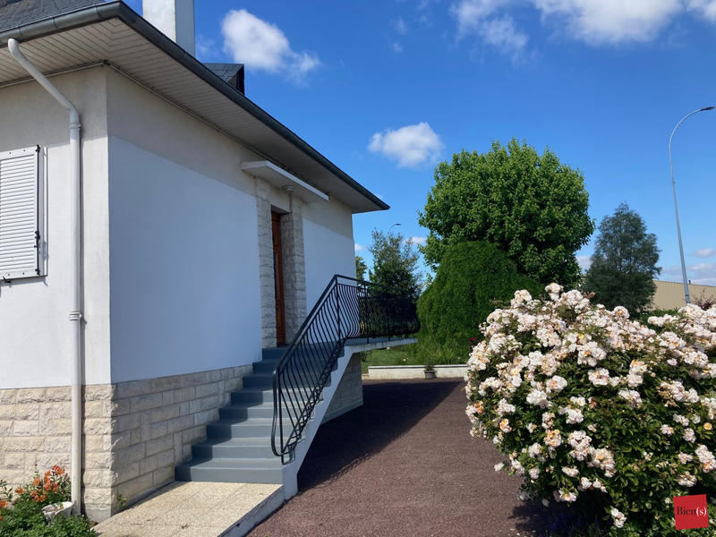 Maison - 102 m² - 7 pièces