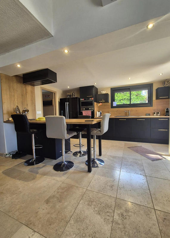 Maison - 105 m² - 4 pièces