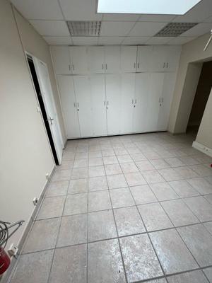 Bureau - 82 m²