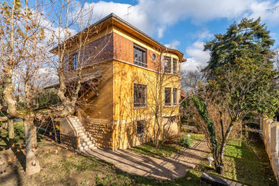 Propriété - 206 m² - 7 pièces