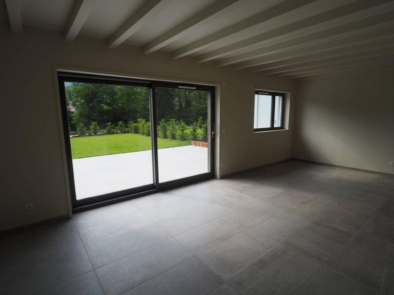 Appartement - 99 m² - 4 pièces